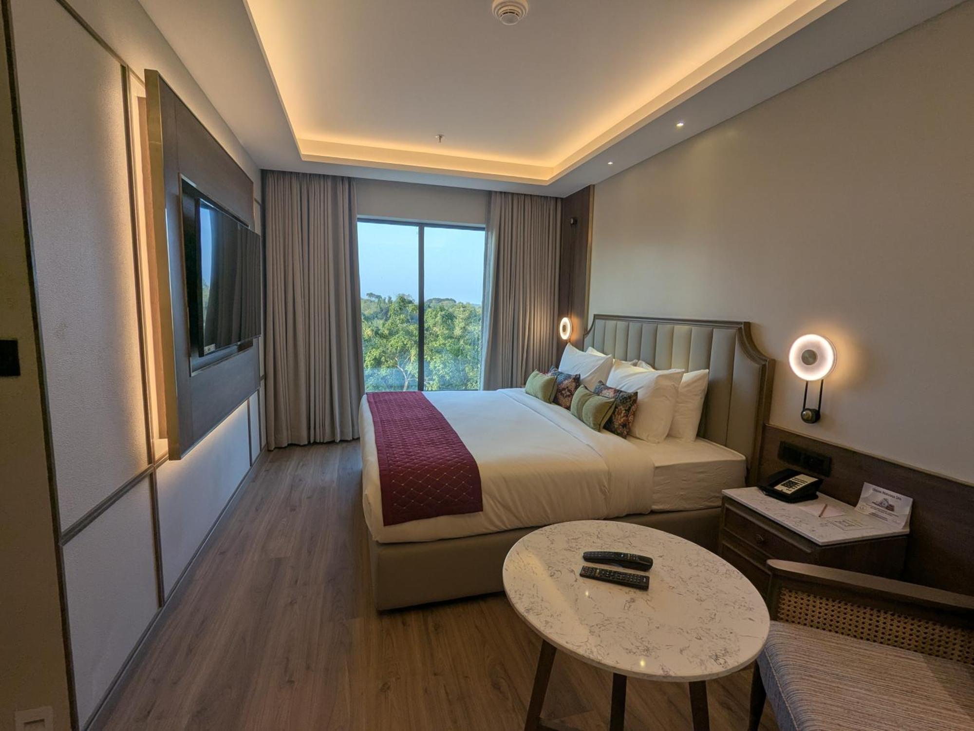 บูเลอวาร์ด 9 รีสอร์ท แอนด์ สปา Nadiad ภายนอก รูปภาพ